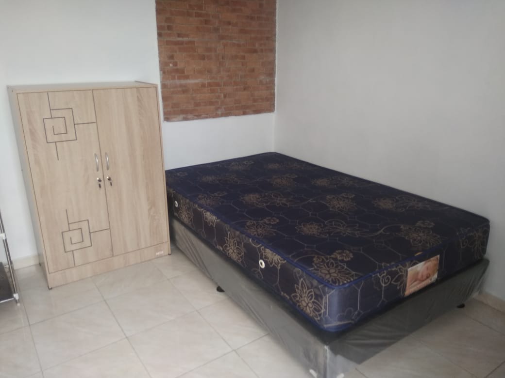 1_set_kamar_kos_kasur__lemari__1665024790_42859e2c